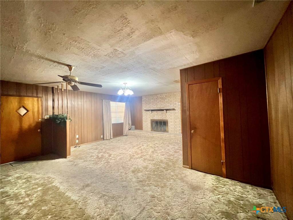 Belton, TX 76513,1301 Fairway DR