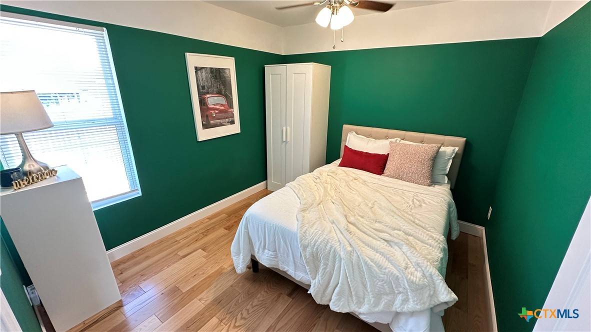 New Braunfels, TX 78130,1655 Katy ST