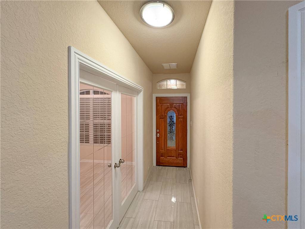 San Antonio, TX 78245,1026 Faith Ranch