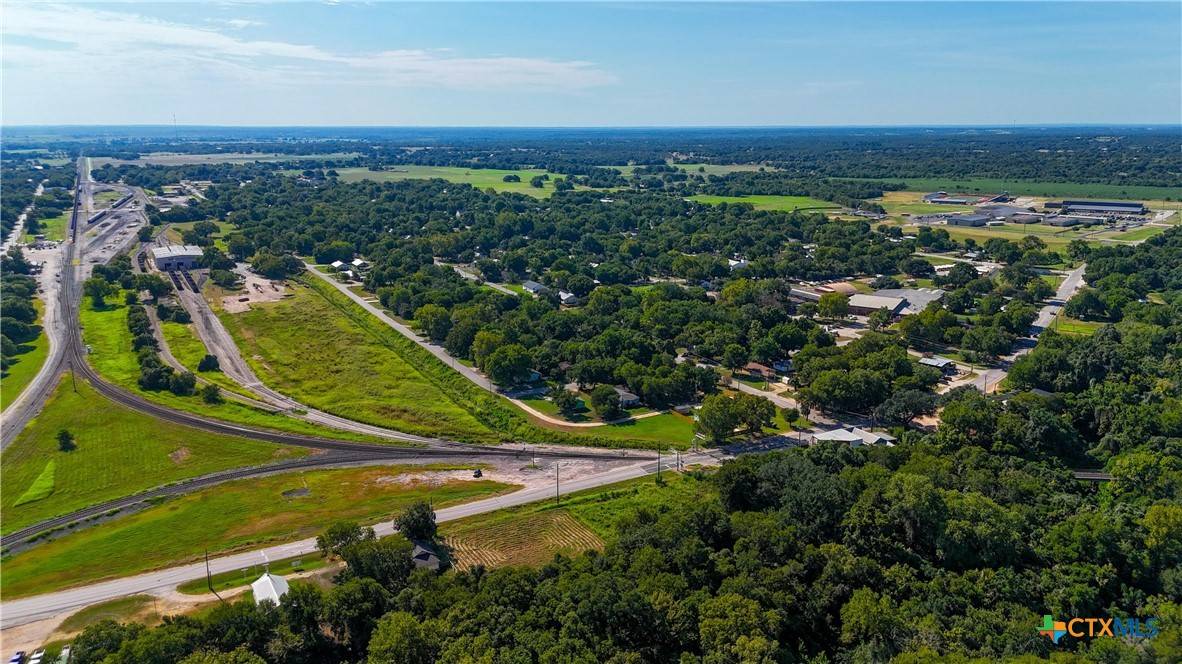 Smithville, TX 78957,104 Gazley ST