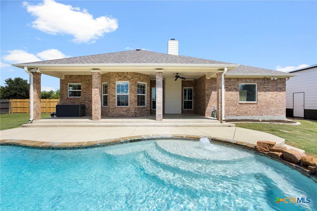 Salado, TX 76571,3585 W Amity RD