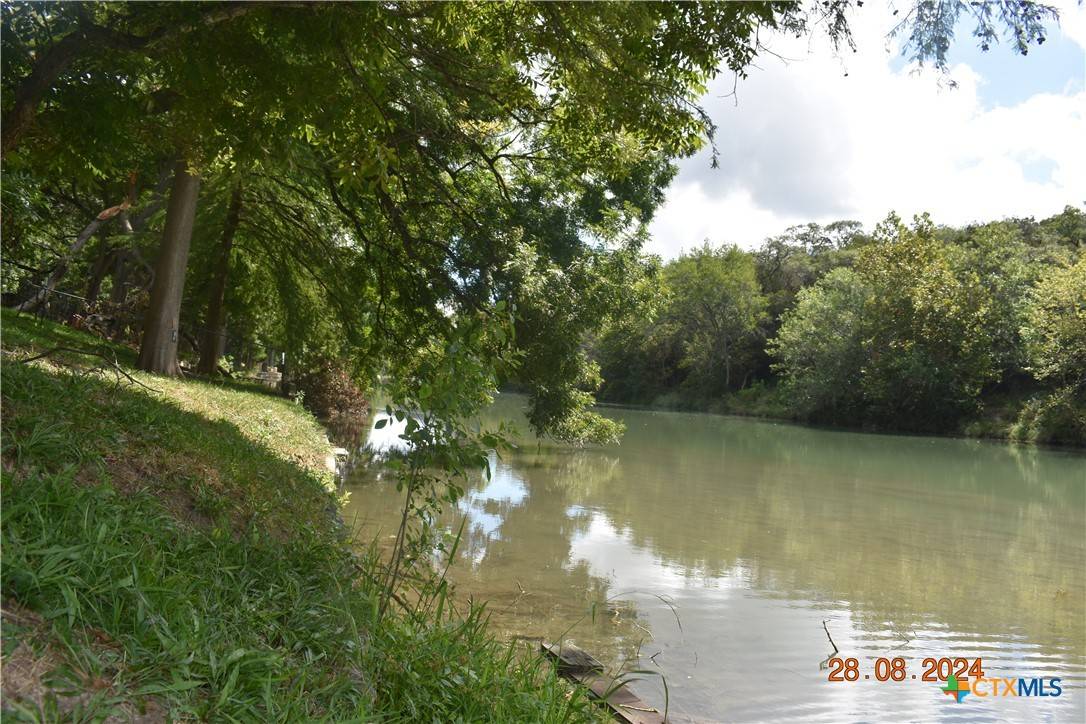 New Braunfels, TX 78132,6836 River RD
