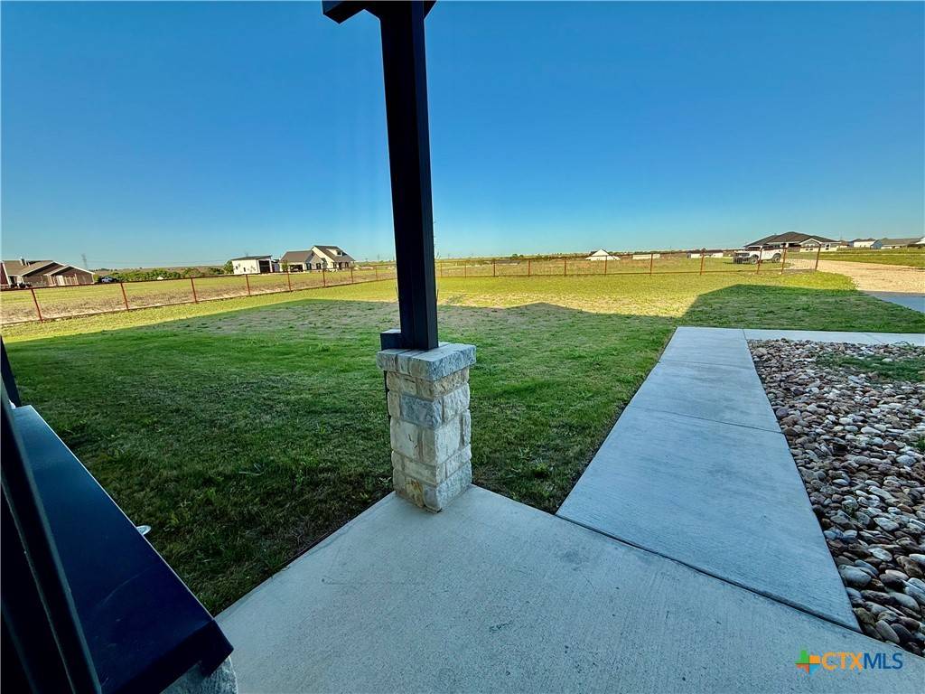 Salado, TX 76571,15073 Armstrong EST