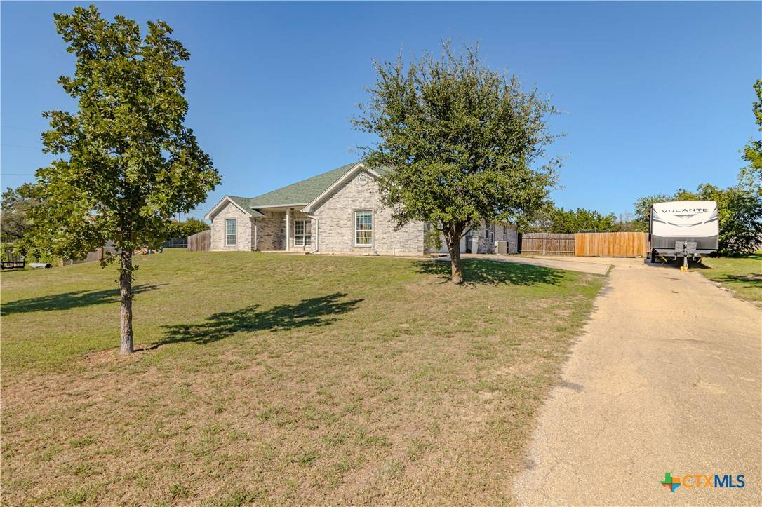 Kempner, TX 76539,932 County Road 3350