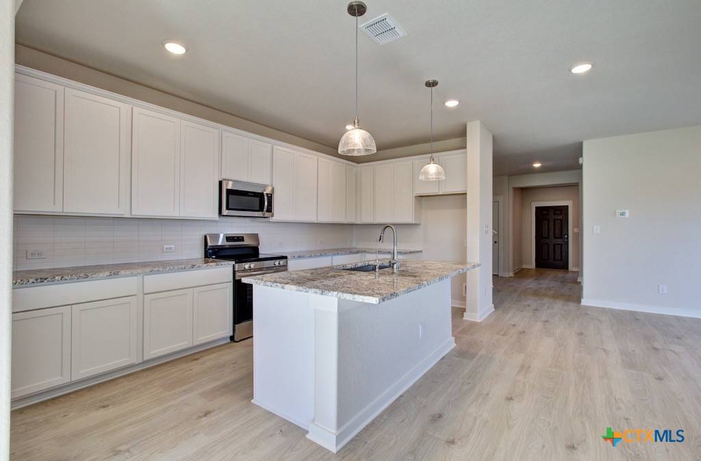 New Braunfels, TX 78130,3664 Meteor Road