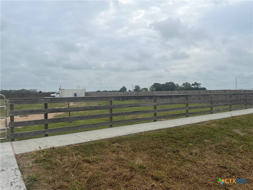 Victoria, TX 77901,1302 Anthony RD