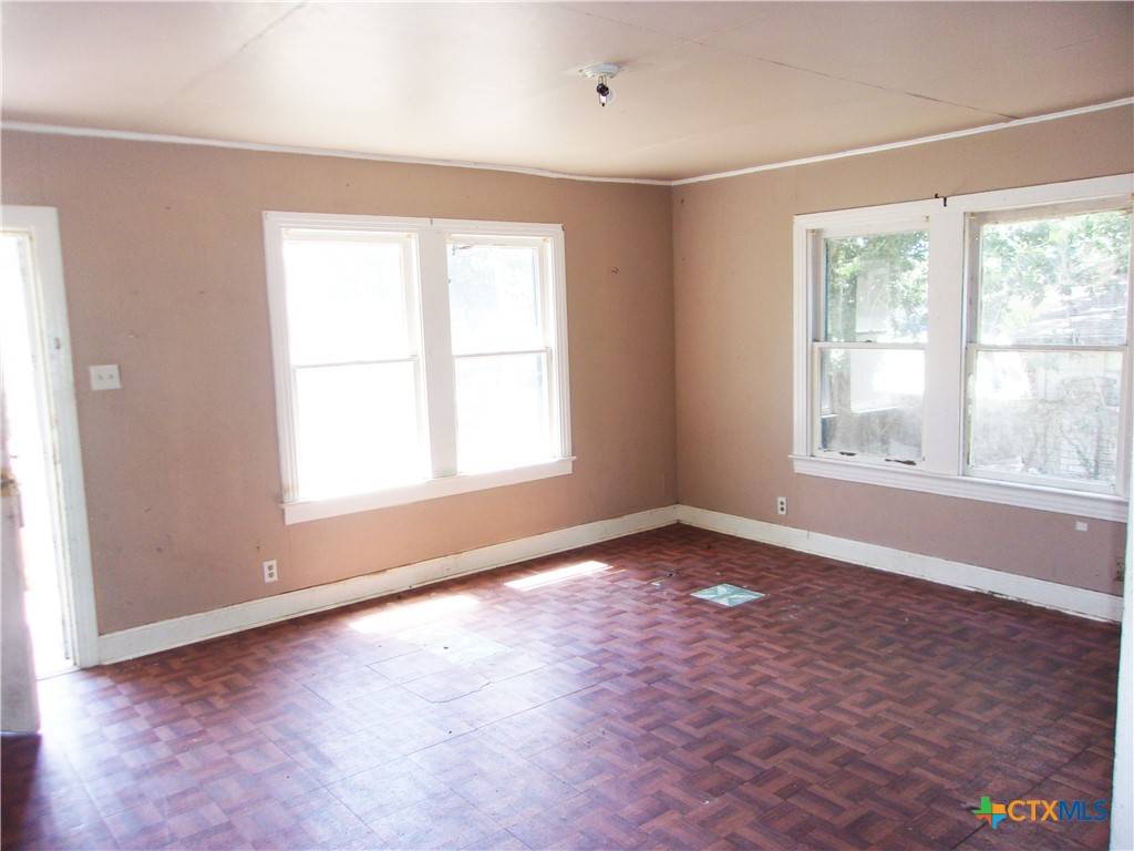 Victoria, TX 77901,1510 E Santa Rosa ST
