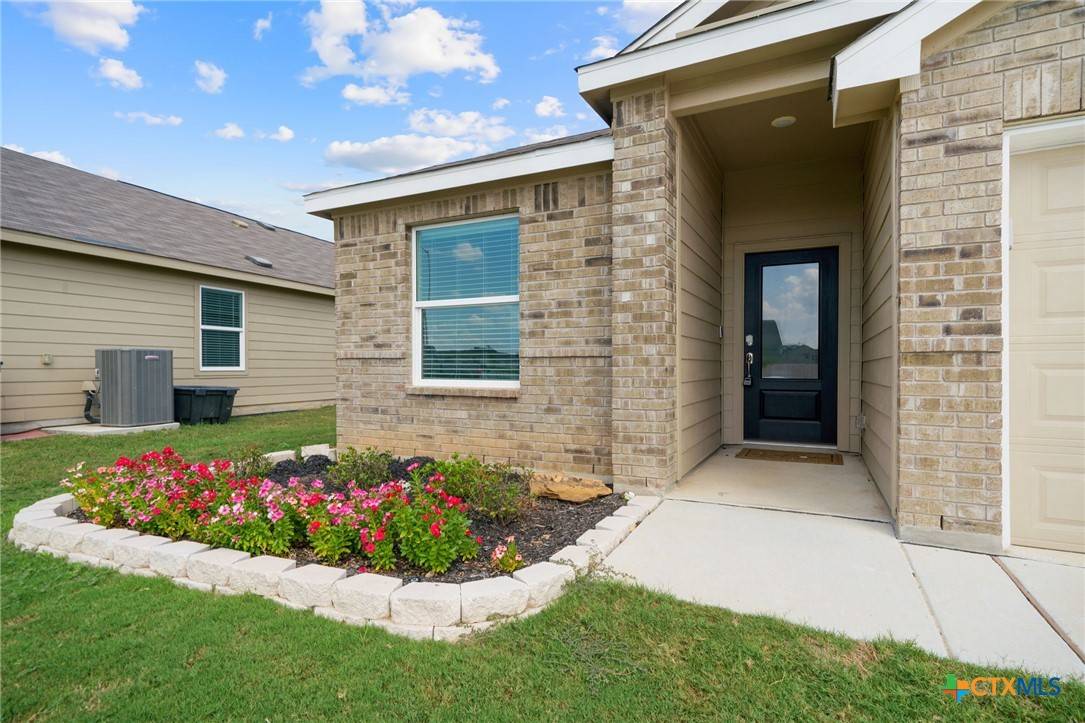 Seguin, TX 78155,105 Olympic CV