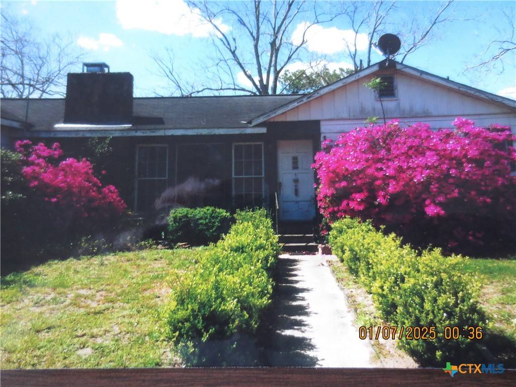 Victoria, TX 77905,1124 Refugio HWY