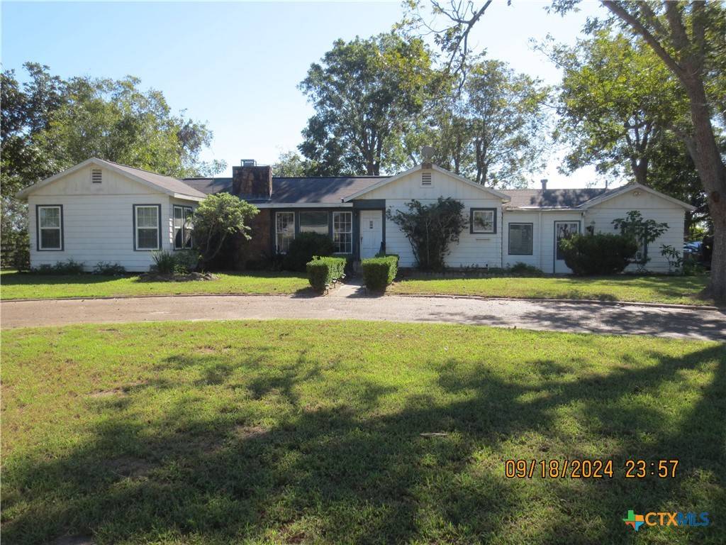 Victoria, TX 77905,1124 Refugio HWY
