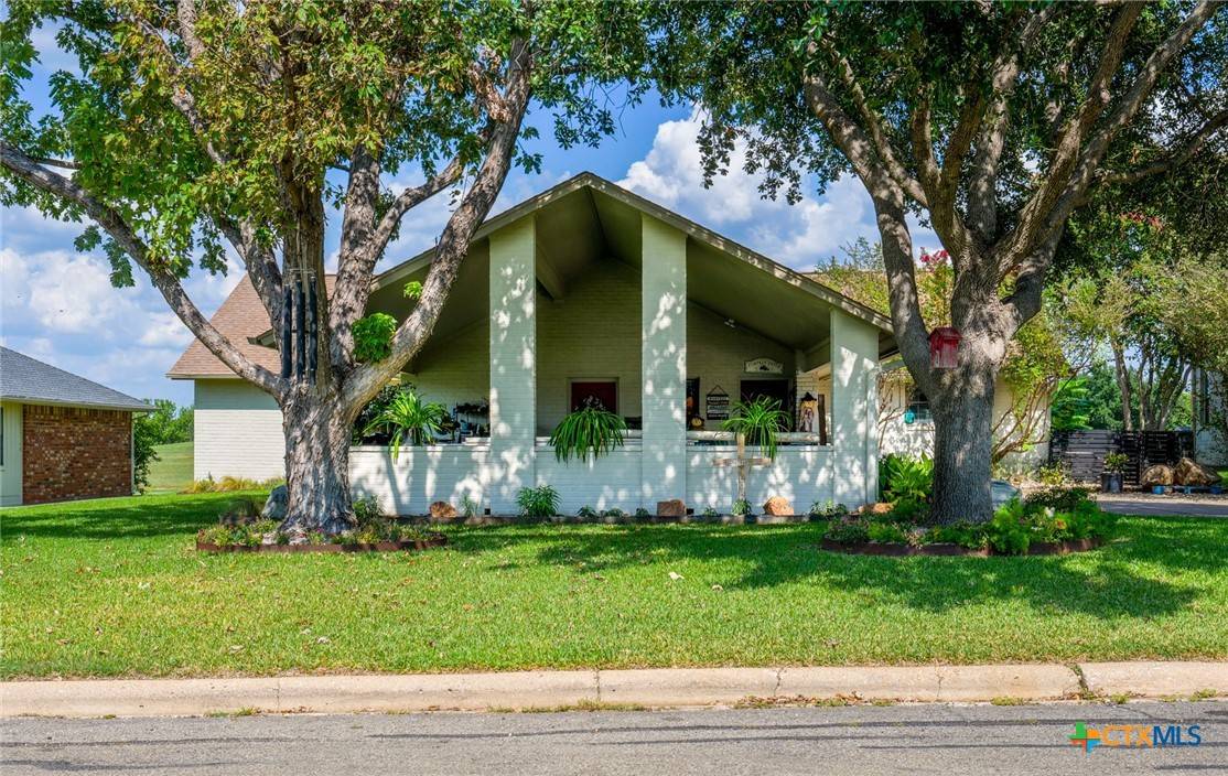 Marble Falls, TX 78654,430 Saint Andrews ST