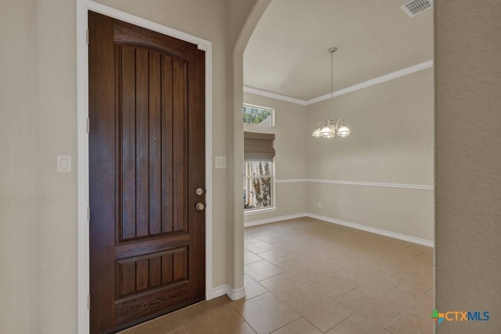 Selma, TX 78154,15716 York LN