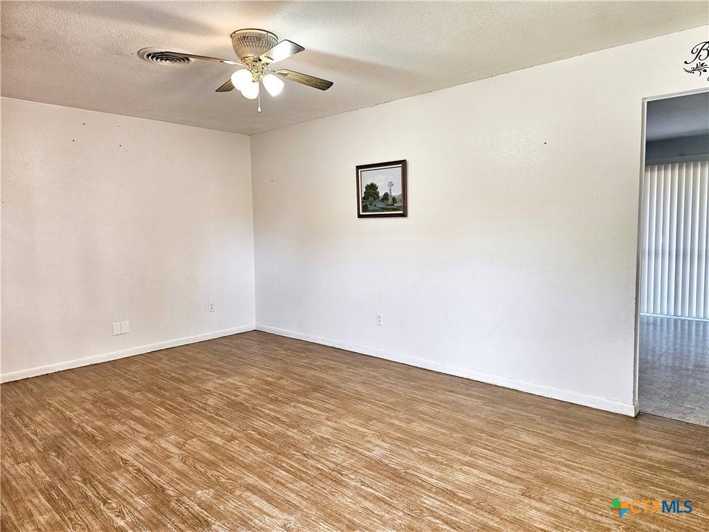 Gatesville, TX 76528,105 Pate DR