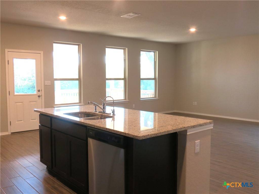 New Braunfels, TX 78130,146 Canopy Oak RD