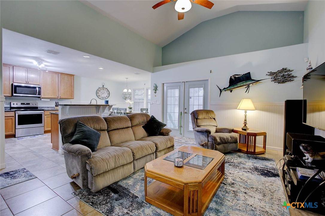 Rockport, TX 78382,126 Breezy ST