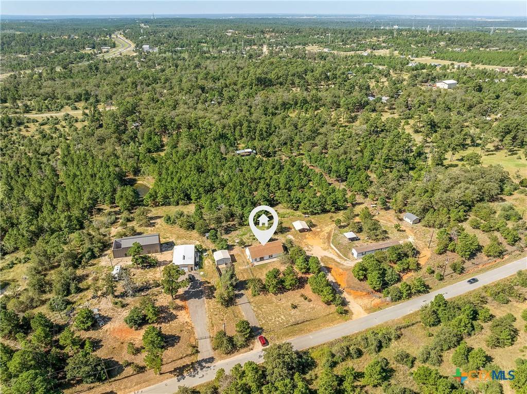 Bastrop, TX 78602,180 K C DR