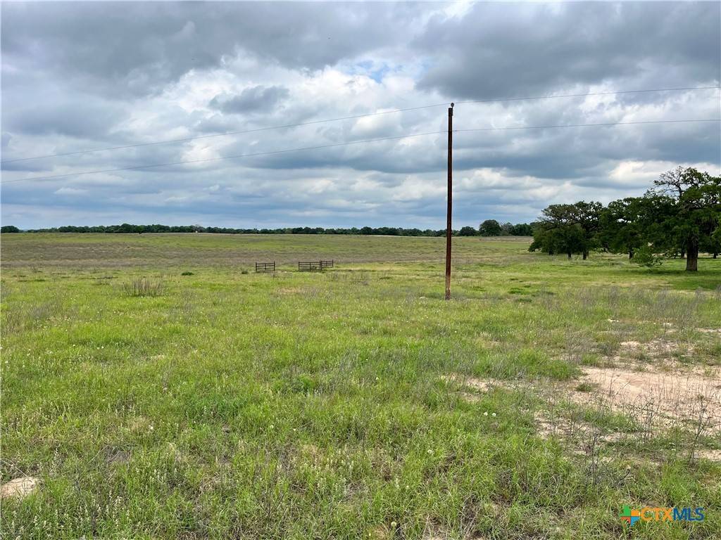 Seguin, TX 78155,380 Pine Ranch Rd