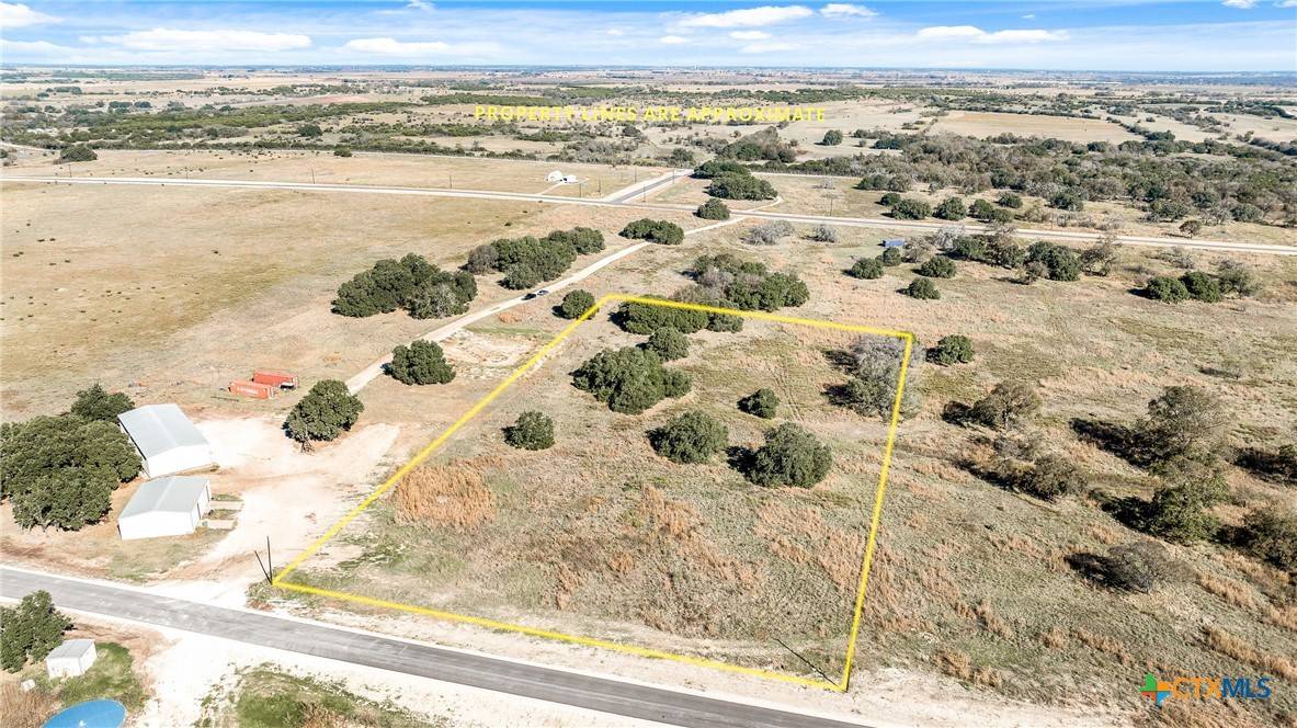 Oglesby, TX 76561,350 Yellowstone DR