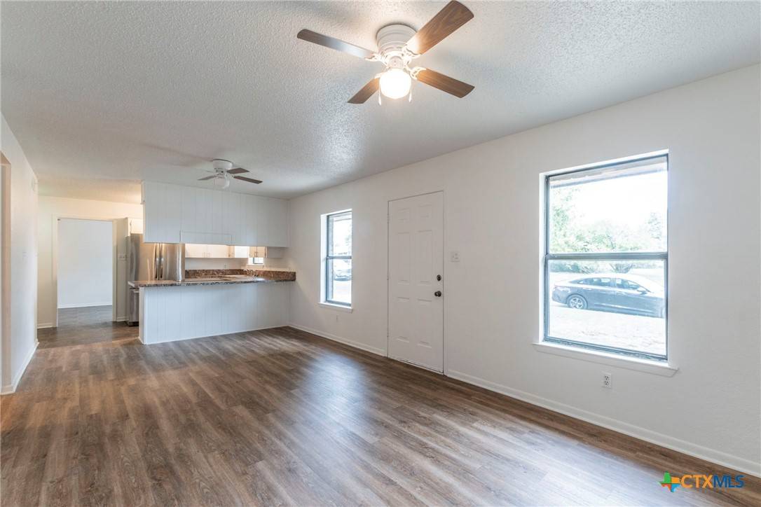 Gatesville, TX 76528,204 Bluestem DR