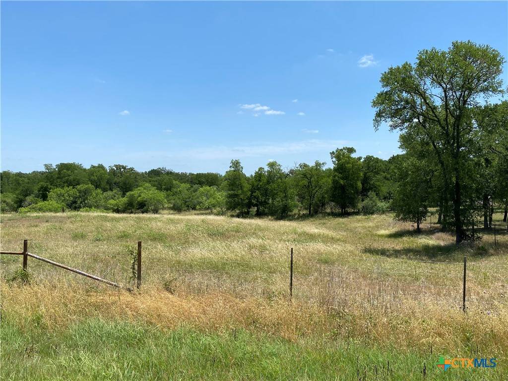 Luling, TX 78648,000 Fm-86