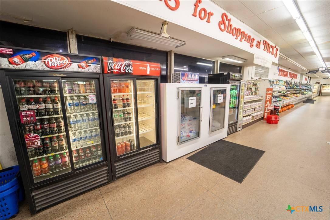 Victoria, TX 77901,1302 E Crestwood DR