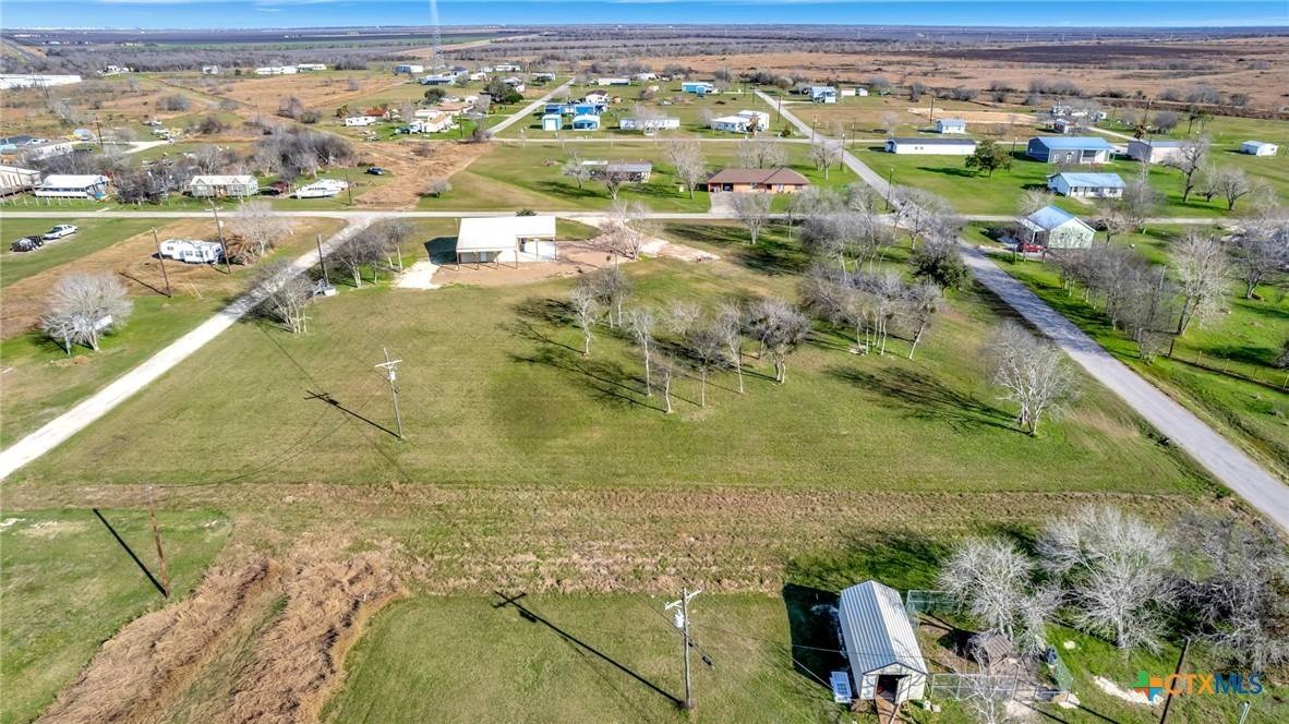 Seadrift, TX 77983,407 W Oakland AVE