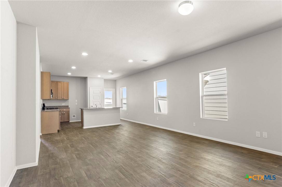 Elgin, TX 78621,190 Lavender LN