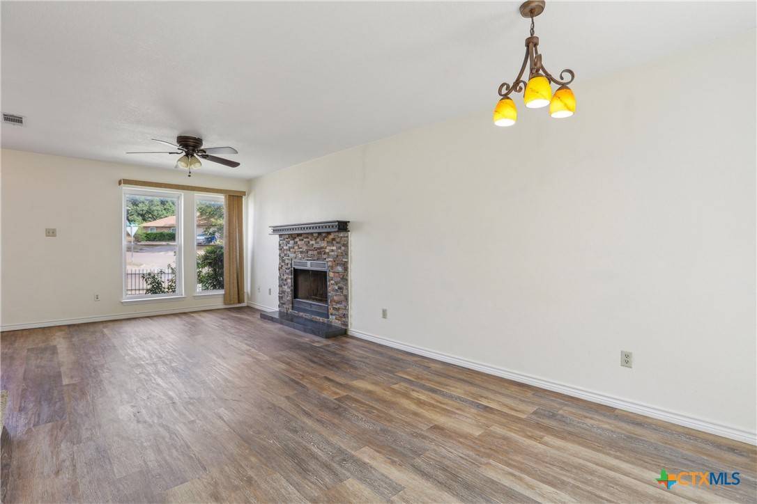 Copperas Cove, TX 76522,401 W Anderson AVE