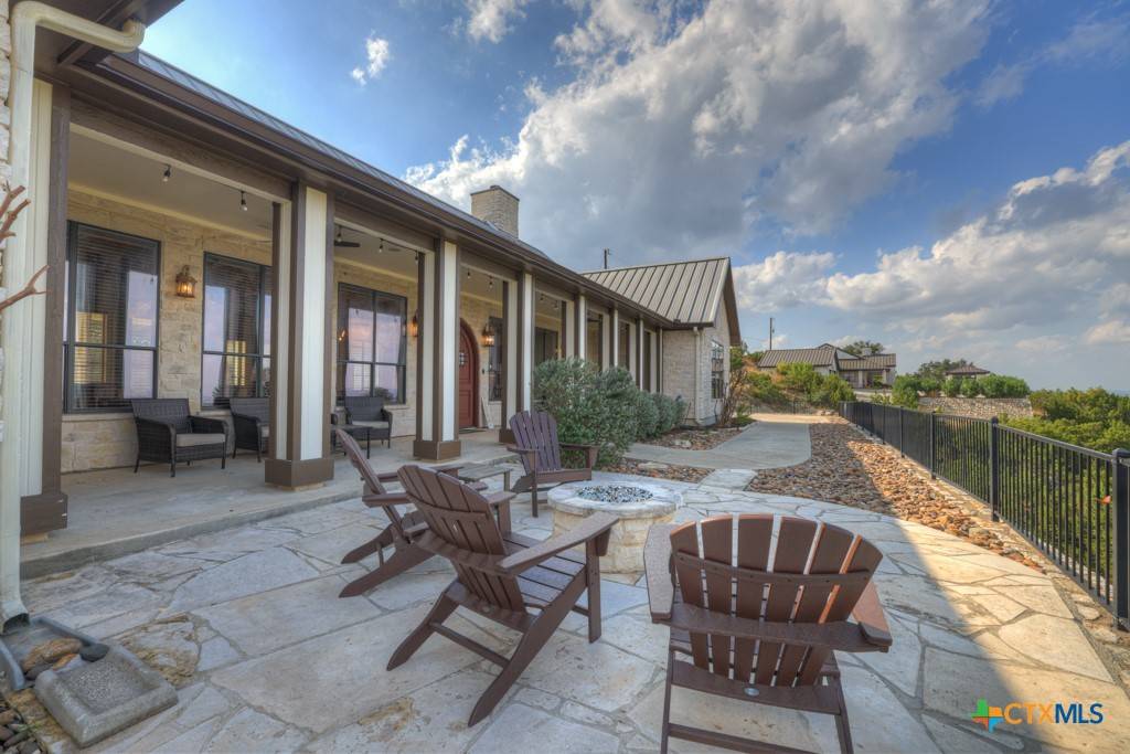 Canyon Lake, TX 78133,800 High Oaks RD
