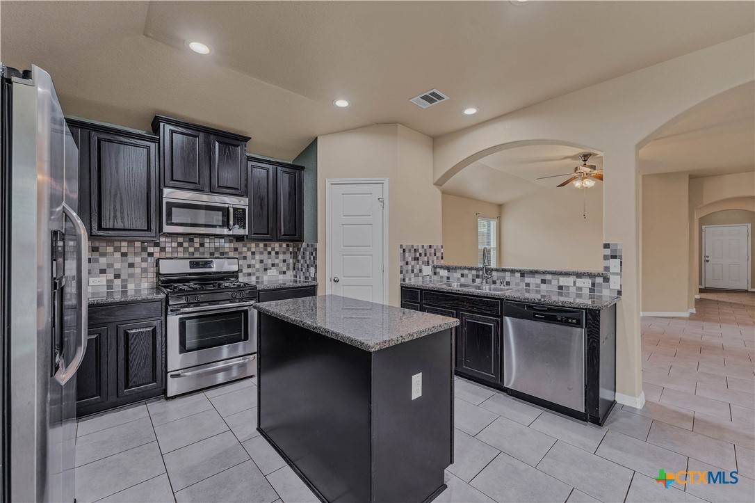 Kyle, TX 78640,406 Purple Martin AVE