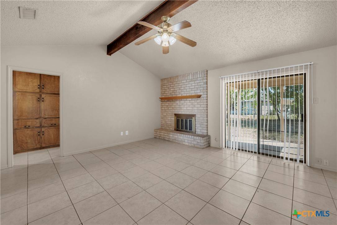 Killeen, TX 76543,504 Colonial LN