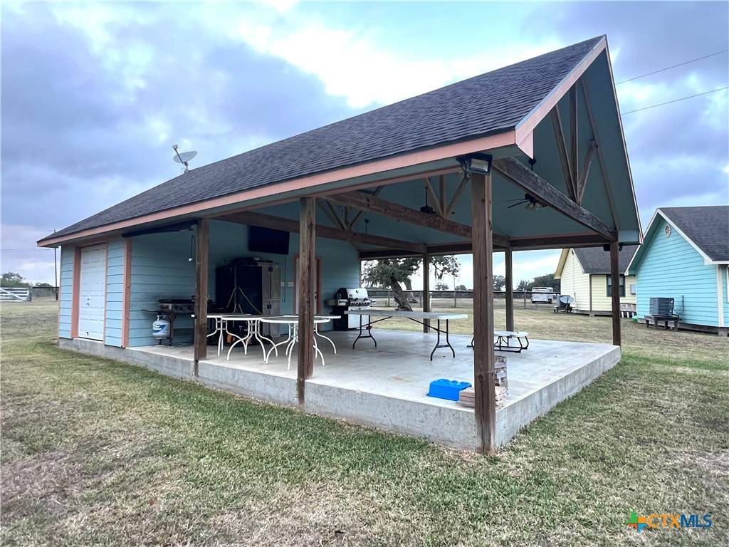 Goliad, TX 77963,741 Bedgood LN