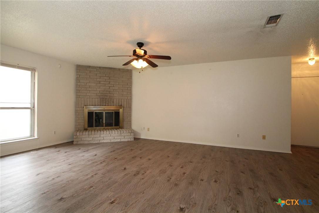 Killeen, TX 76549,1204 Circletree LOOP