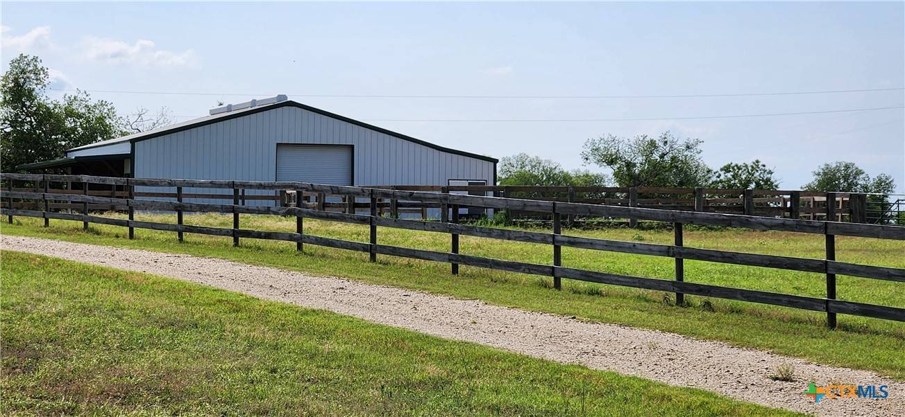 Seguin, TX 78155,3200 Auxiliary Airport RD