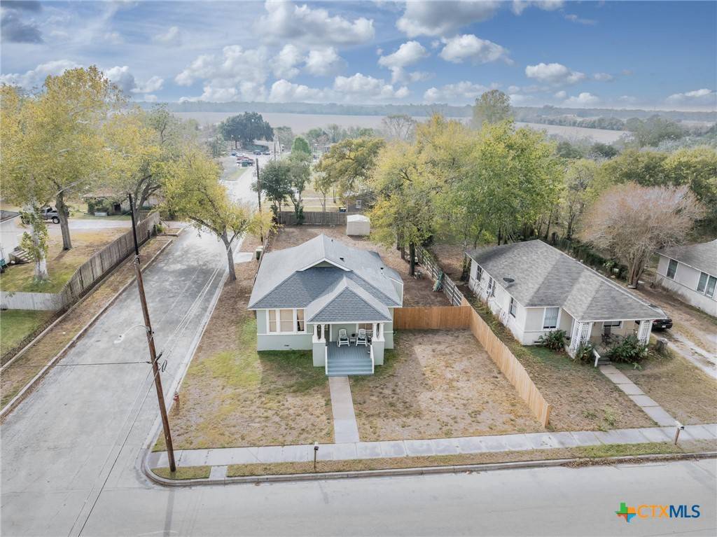 Gonzales, TX 78629,626 Saint Vincent ST