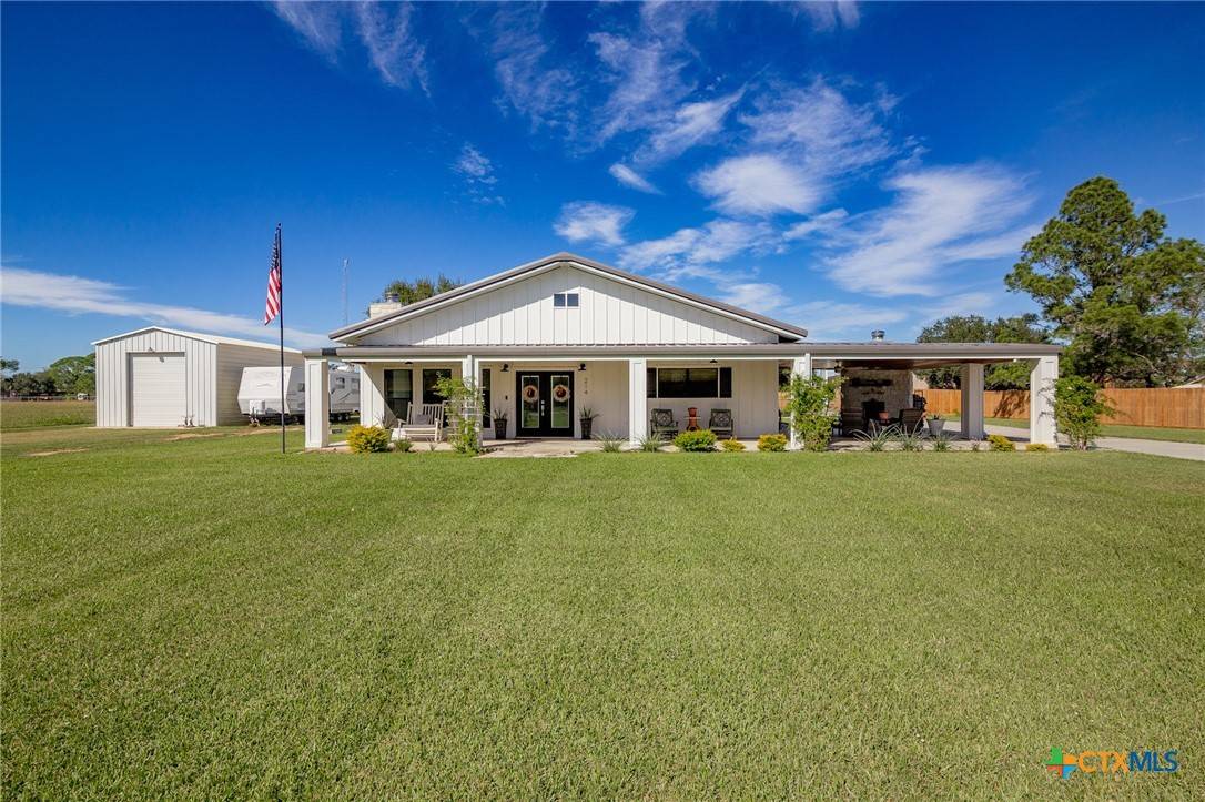 Inez, TX 77968,214 Timothy ST