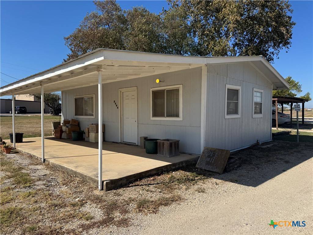 Seguin, TX 78155,2902 W Kingsbury ST