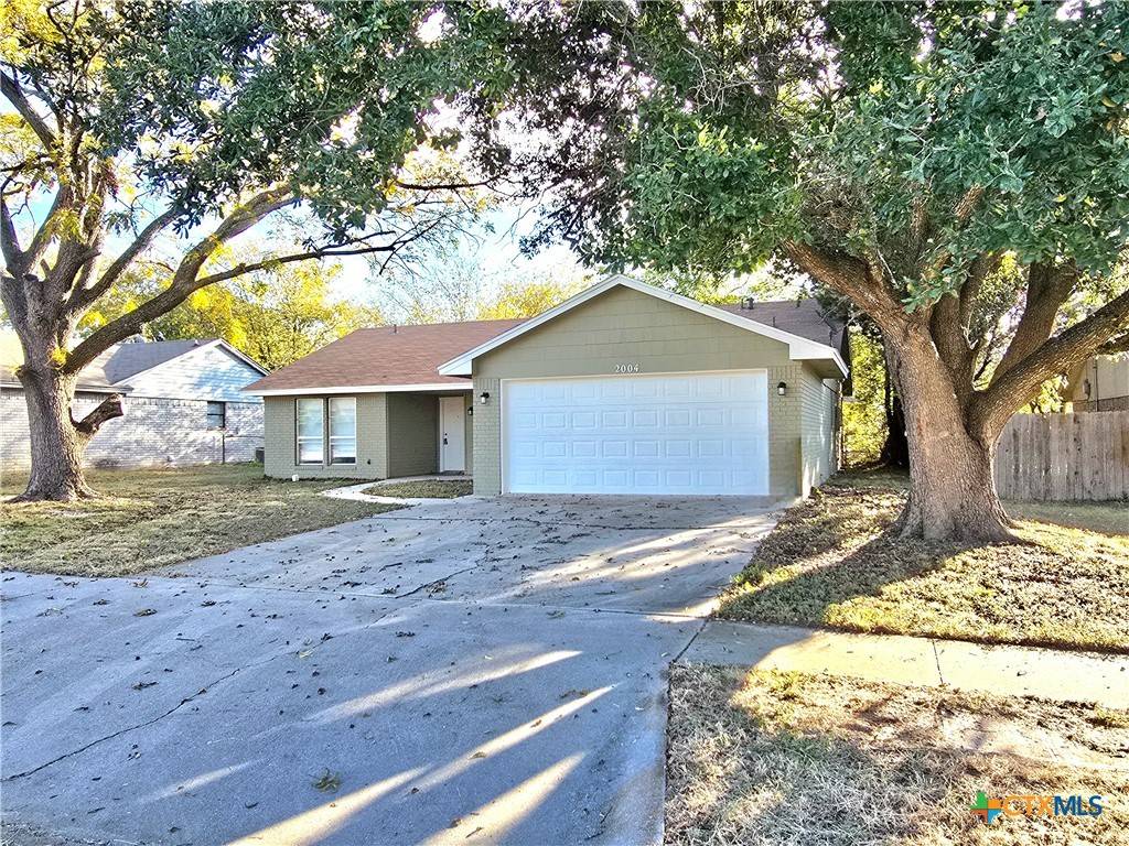 Killeen, TX 76543,2004 Fleetwood DR
