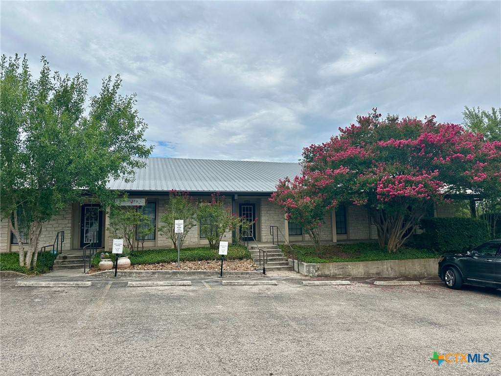 San Marcos, TX 78666,2001 Medical Pkwy #C