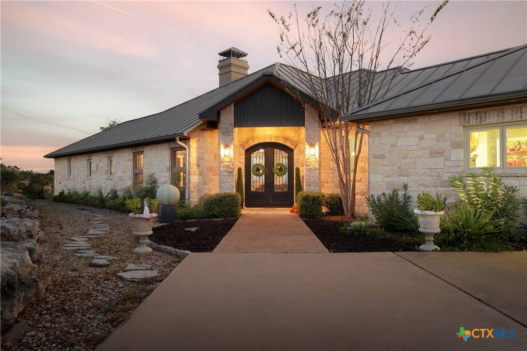 Wimberley, TX 78676,8075 Mount Sharp Road