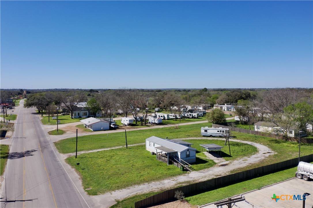 Cuero, TX 77954,806 S Esplanade ST