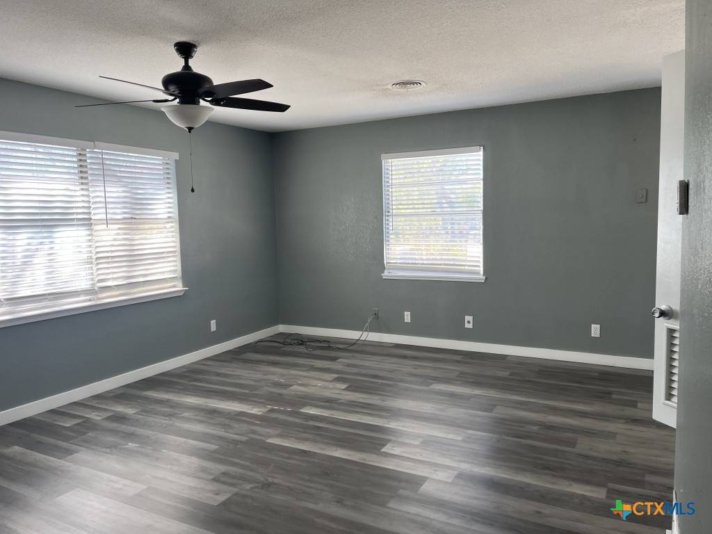 Killeen, TX 76549,1221 Alta Vista DR