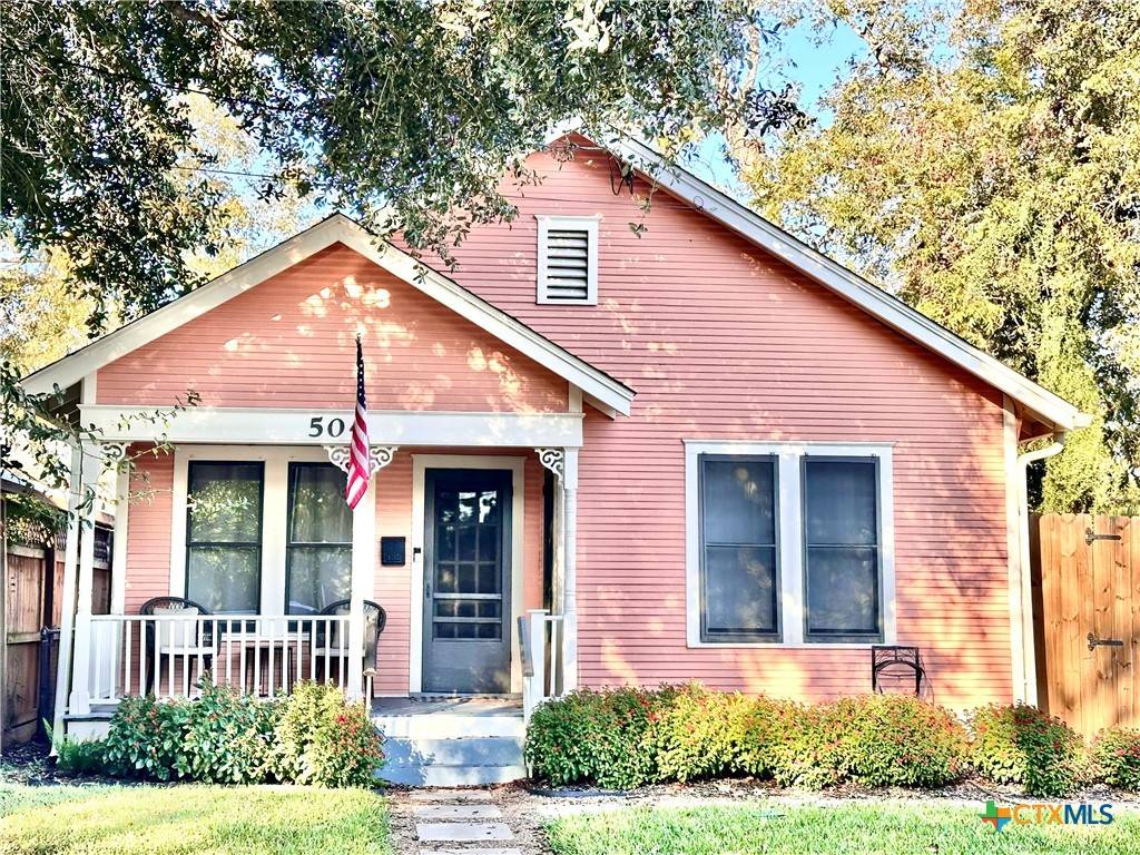 Victoria, TX 77901,504 E Forrest ST