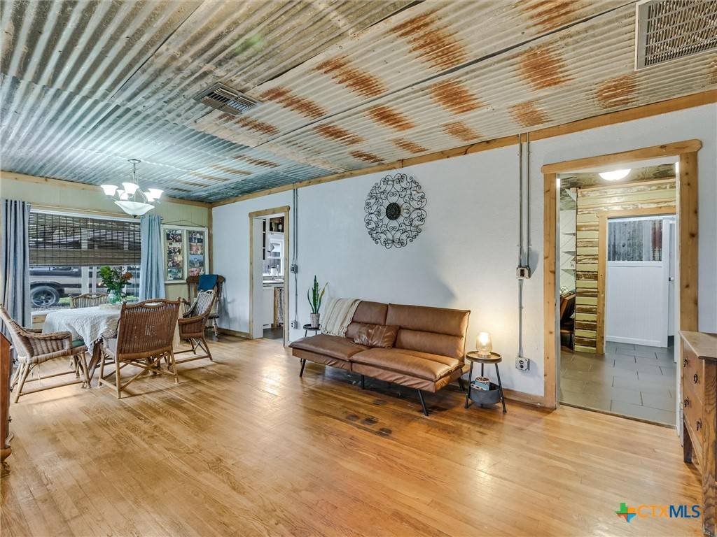 San Marcos, TX 78666,743 Centre ST