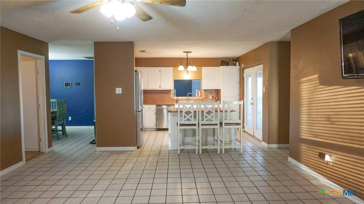 Victoria, TX 77904,411 Cottonwood ST
