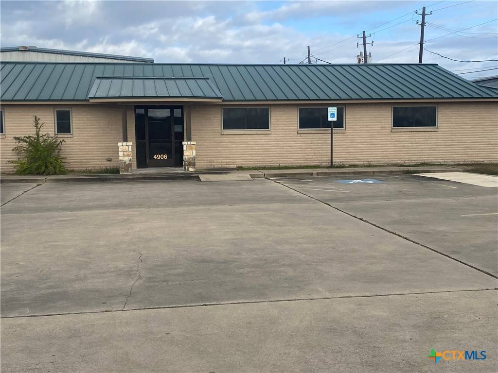 Victoria, TX 77901,4906 Houston HWY