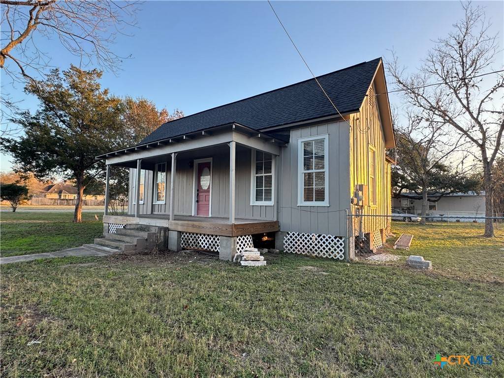 Cuero, TX 77954,715 E Courthouse ST