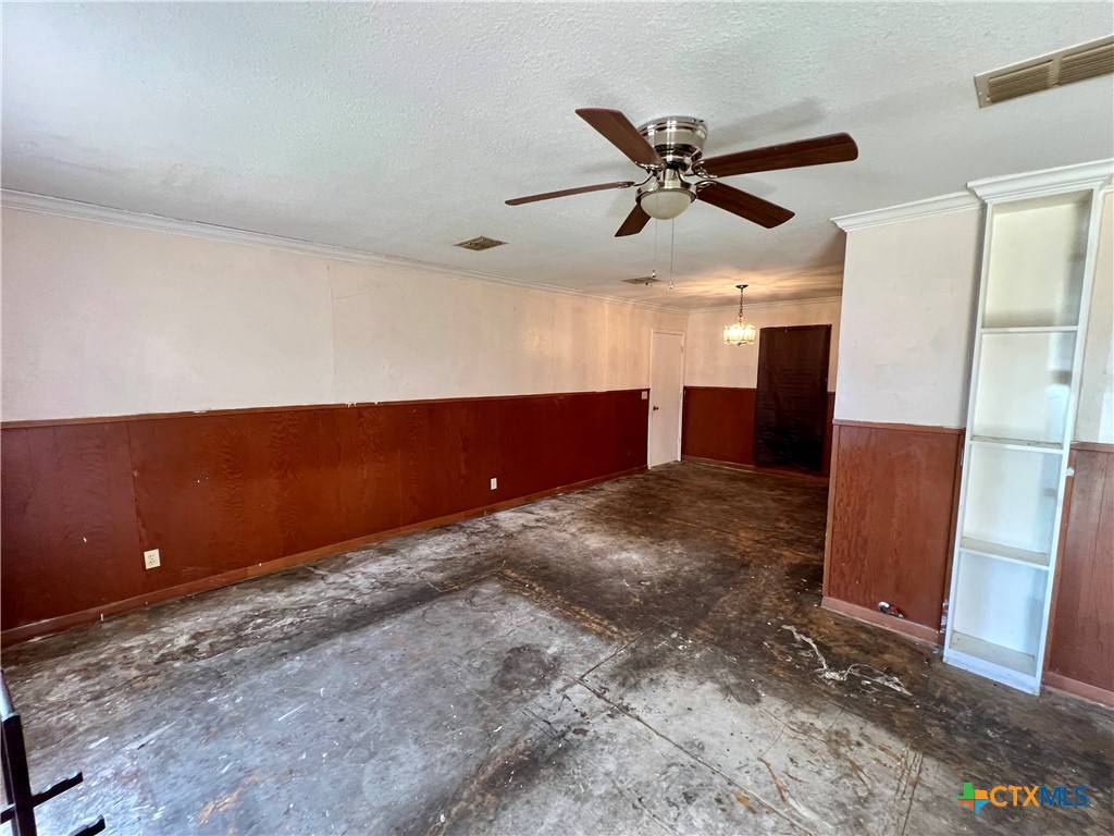 Temple, TX 76501,1504 E Central AVE