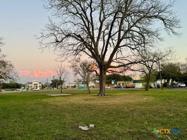 Victoria, TX 77901,1601 N Navarro ST