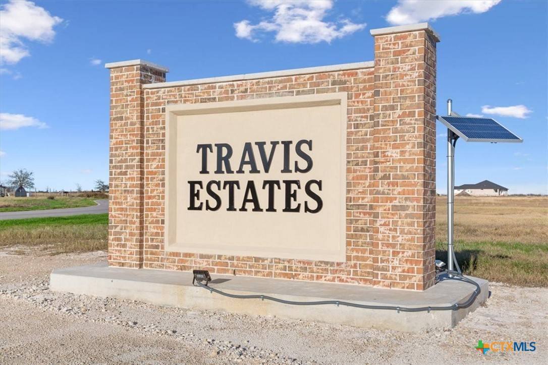 Lott, TX 76656,108 Cougar LN